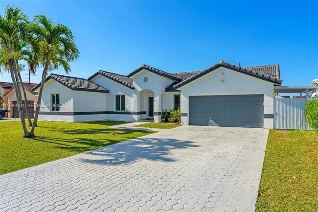 15042 SW 149th Ct in Miami, FL - Building Photo - Building Photo