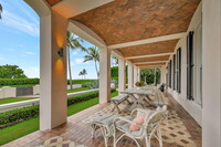 200 S Ocean Blvd in Palm Beach, FL - Foto de edificio - Building Photo