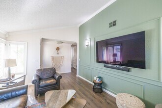 70 Snyder Way in Fremont, CA - Building Photo - Building Photo