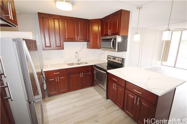 95-020 Waihonu St in Mililani, HI - Building Photo