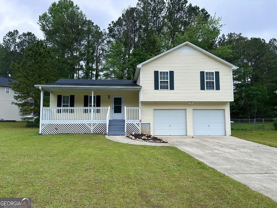 813 Regency Ct in Villa Rica, GA - Building Photo