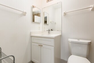 2257 Hedgerow Road in Columbus, OH - Building Photo - Building Photo