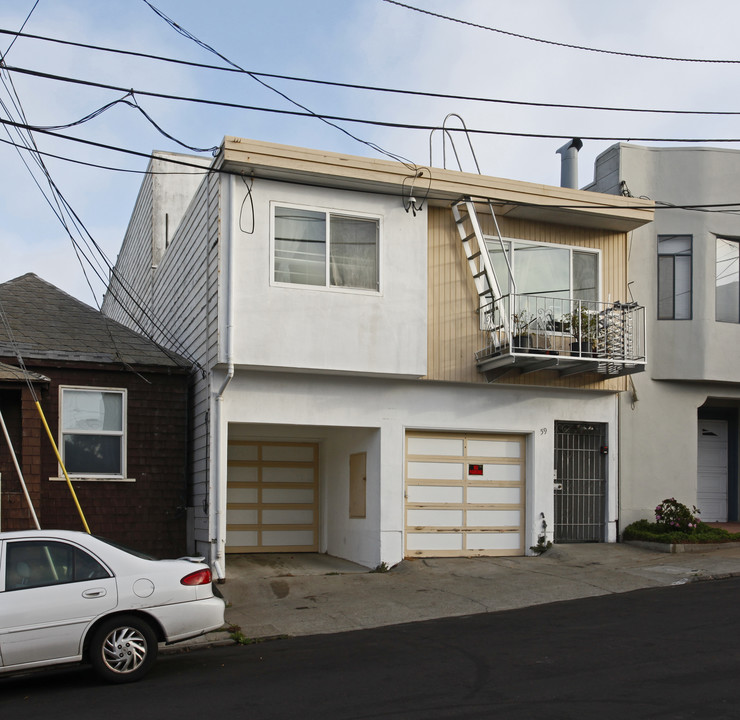 59 Eastlake Ave in Daly City, CA - Building Photo