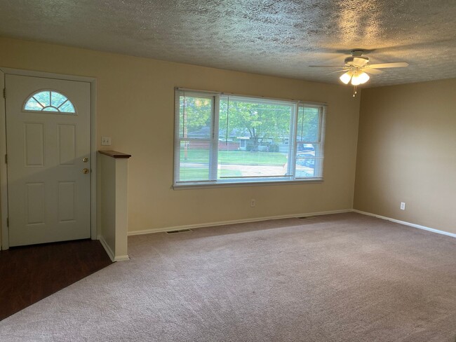 2806 Bainbridge Ave in Youngstown, OH - Building Photo - Building Photo