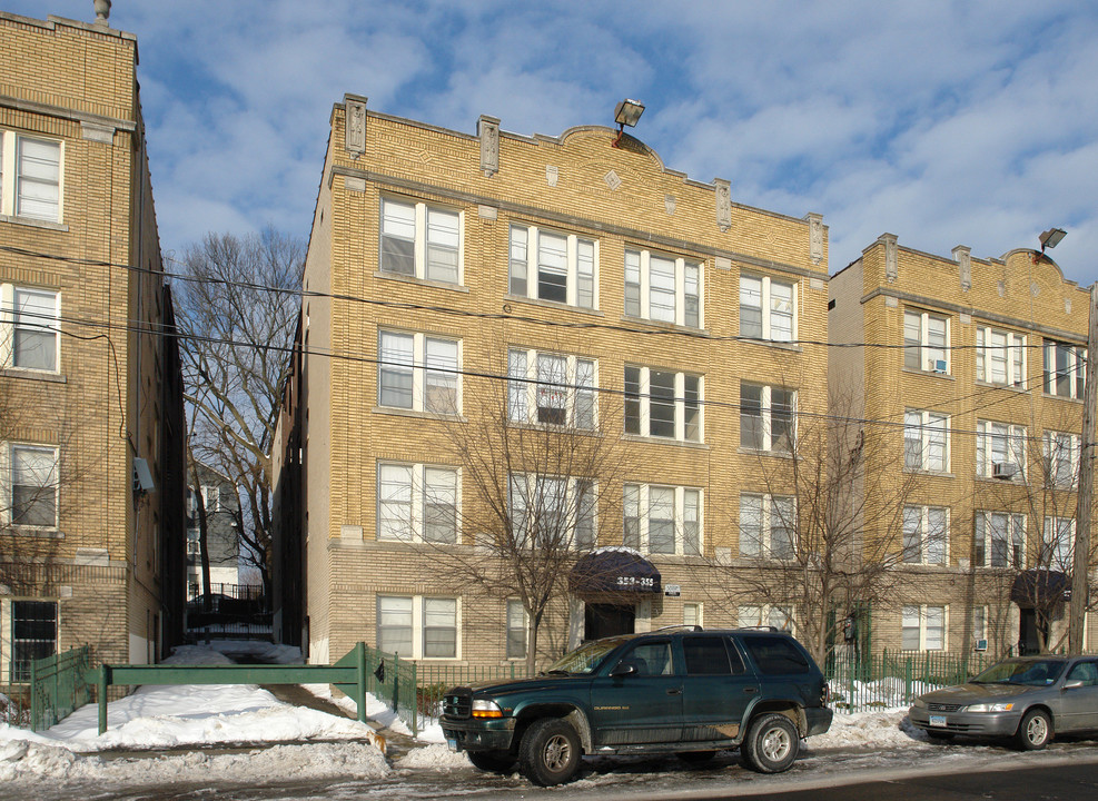 The Hartford Communities III - Lower Garden in Hartford, CT - Foto de edificio