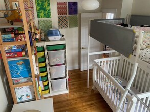 30 Hanson St, Unit 3 in Somerville, MA - Foto de edificio - Building Photo