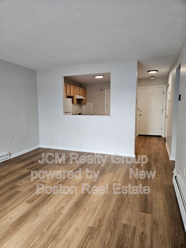 700 Cummins Hwy in Boston, MA - Foto de edificio - Building Photo