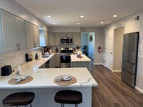 117 Weldon Rd in Jefferson, NJ - Building Photo - Building Photo