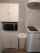 Room in Apartment on Karl Ct in Marietta, GA - Building Photo - Building Photo