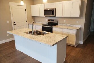6138 Elysian Rd, Unit 6138-102 in Billings, MT - Building Photo - Building Photo