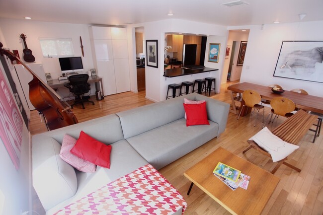 property at 2112 Lake Shore Ave