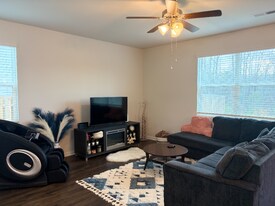 1142 Button Buck Ln in Grovetown, GA - Building Photo