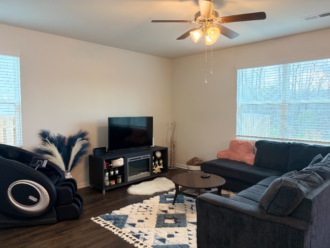 property at 1142 Button Buck Ln