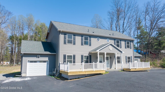 4817 NY-50 in Gansevoort, NY - Building Photo - Building Photo