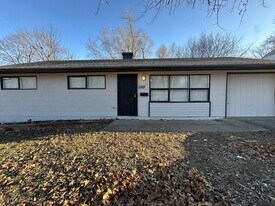 11103 Bristol Terrace in Kansas City, MO - Building Photo