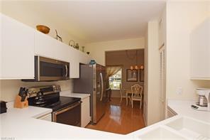 853 Tanbark Dr-Unit -101 in Naples, FL - Foto de edificio - Building Photo