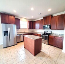 217 Michaelis Dr in Leander, TX - Building Photo - Building Photo