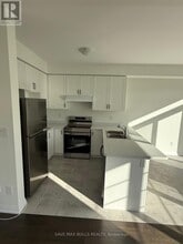 2 Riley Park Dr in Haldimand, ON - Building Photo - Building Photo