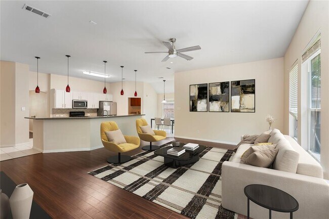 1511 Weatherford Dr in Austin, TX - Building Photo - Building Photo