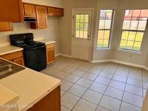 7011 Hampton Dr in Horn Lake, MS - Foto de edificio - Building Photo