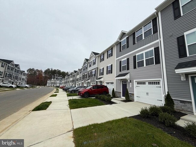 property at 7275 Congressional Cir