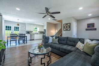25 Jennifer Ln in Rydal, GA - Building Photo - Building Photo