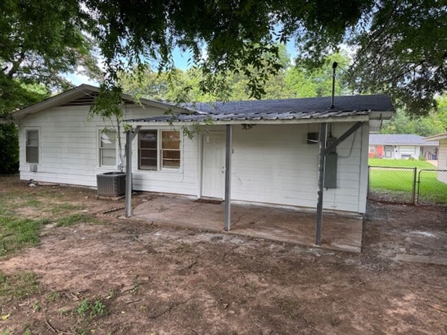 1624 Patricia Dr in Bossier City, LA - Building Photo - Building Photo