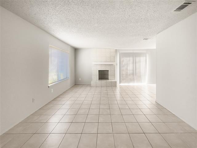 3939 N Garland Ave in Garland, TX - Building Photo - Building Photo