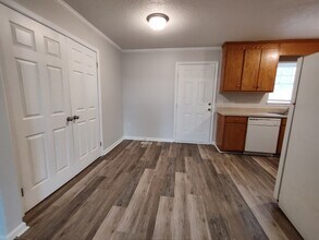 1217 Moss Acres Ct in Kannapolis, NC - Building Photo - Building Photo