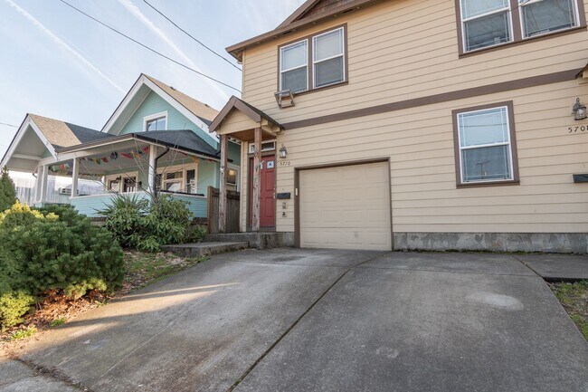 property at 5708 SE Gladstone St