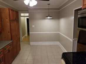 301 S West End Ave, Unit Apt 2 in Lancaster, PA - Building Photo - Building Photo
