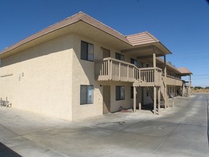 4302 W Avenue L in Lancaster, CA - Building Photo - Building Photo