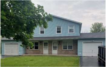 59-63 Courtright Ln in Rochester, NY - Building Photo - Building Photo