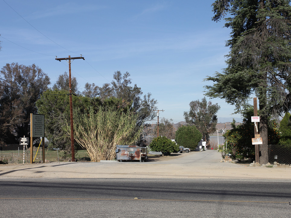 17650 Grand Ave in Lake Elsinore, CA - Building Photo