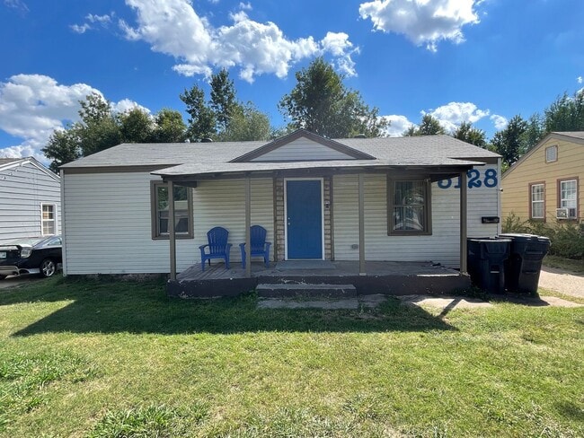 property at 3128 SW 27th St