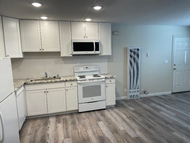1161 Driftwood Terrace, Unit B in Gilroy, CA - Building Photo - Building Photo