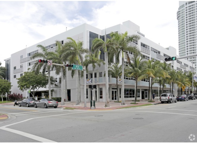 4332 Collins Ave in Miami Beach, FL - Building Photo