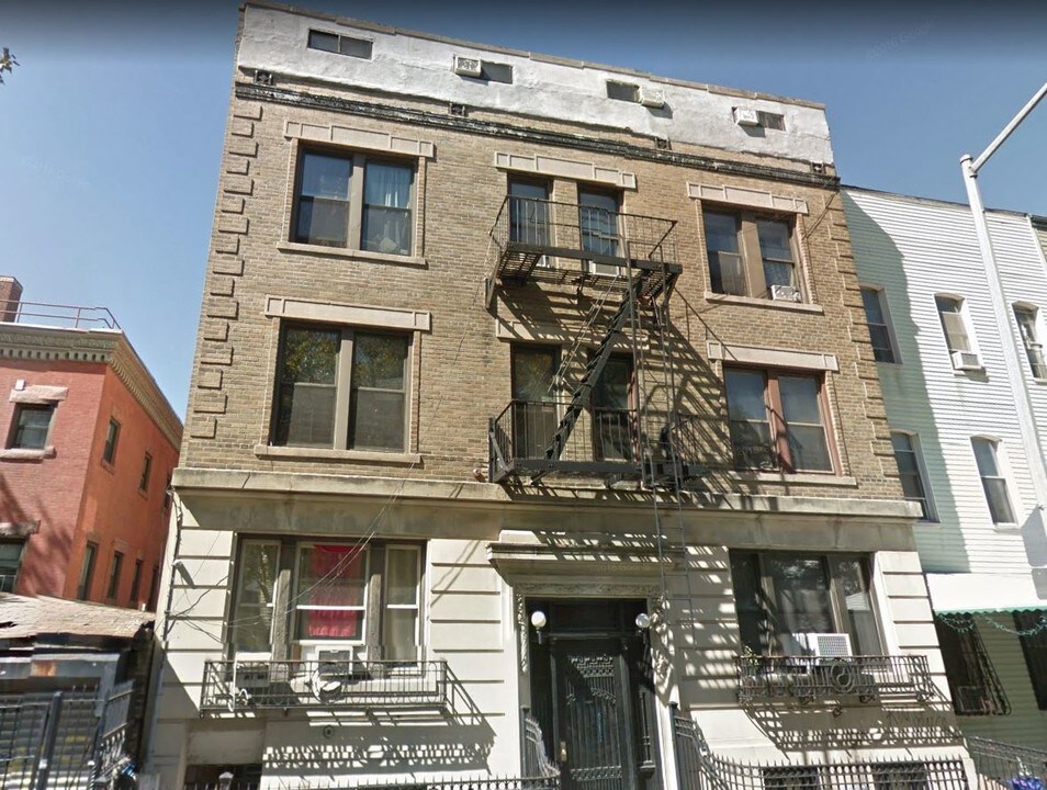 57-59 Grove St in Brooklyn, NY - Building Photo