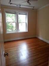 2315 W Eastwood Ave in Chicago, IL - Building Photo - Building Photo