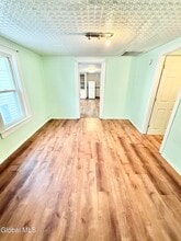 1575 Carrie St in Schenectady, NY - Building Photo - Building Photo