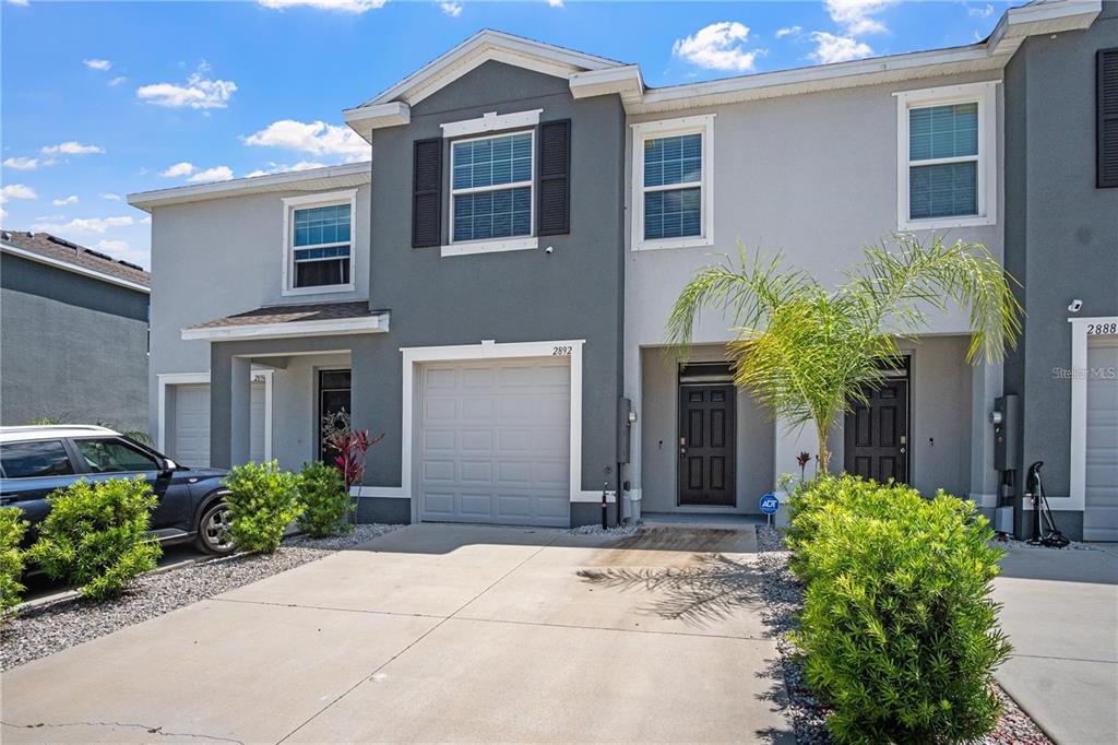 2892 Beluga Bay Dr in Odessa, FL - Building Photo