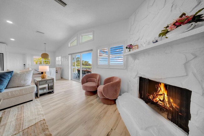 555 S Gulf Dr in Palm Harbor, FL - Building Photo - Building Photo