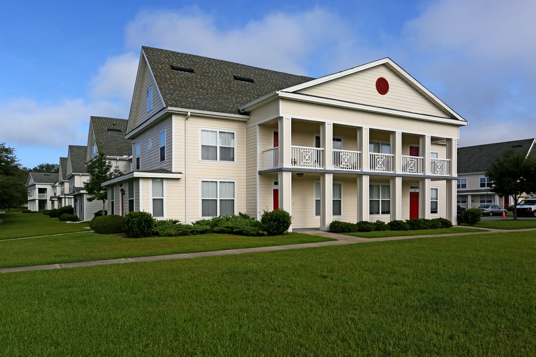 Twin Oaks at Southwood in Tallahassee, FL - Foto de edificio