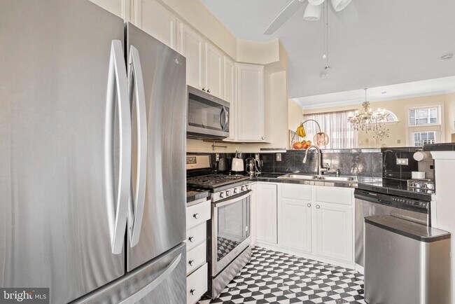 47607 Woodboro Terrace in Sterling, VA - Building Photo - Building Photo