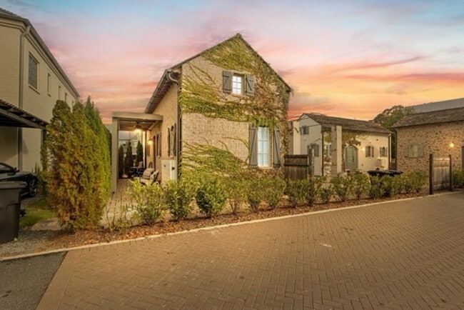 property at 192 Breakspear Ln