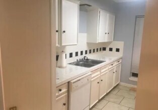 7942 Habersham Ln in Dallas, TX - Building Photo - Building Photo