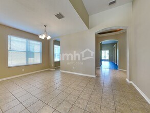 7131 Forest Mere Dr in Riverview, FL - Building Photo - Building Photo