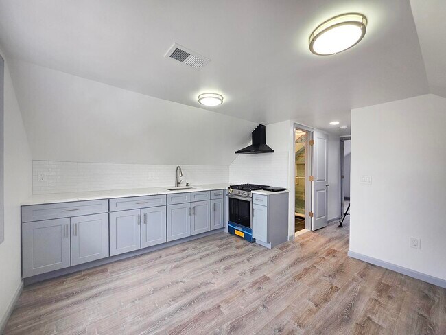 170 Sunset Ave in North Arlington, NJ - Building Photo - Building Photo