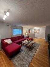 34 Grandview Ave in Watertown, MA - Building Photo - Building Photo