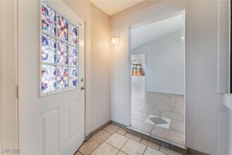 5453 Requa Ave in Las Vegas, NV - Building Photo - Building Photo